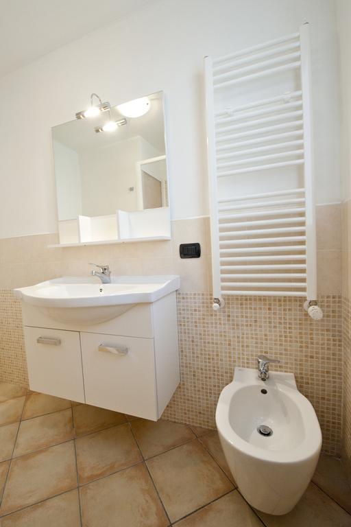 Residence La Corte Vezza dʼOglio Habitación foto